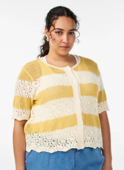Strickjacke mit Lochstickerei und Streifen