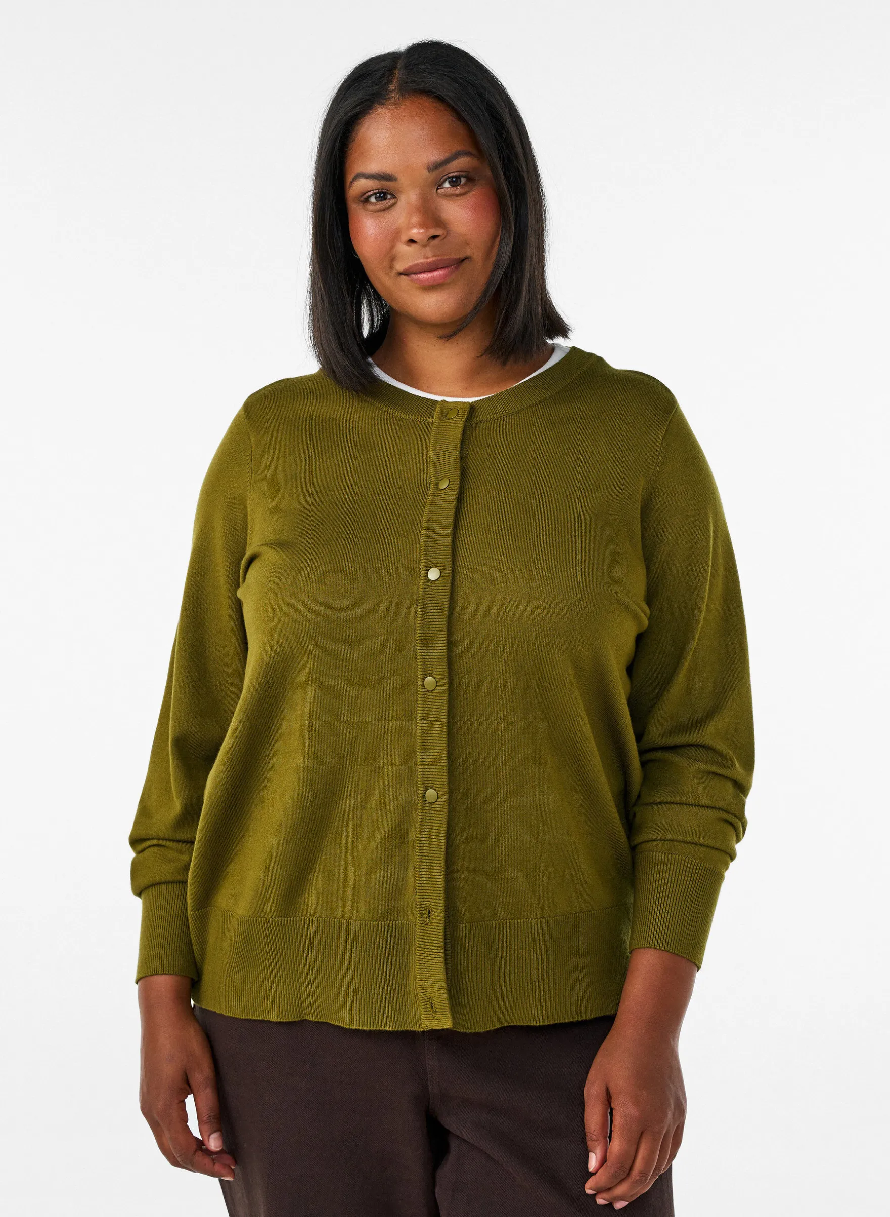Strickjacke mit Rundhalsausschnitt und Knöpfen