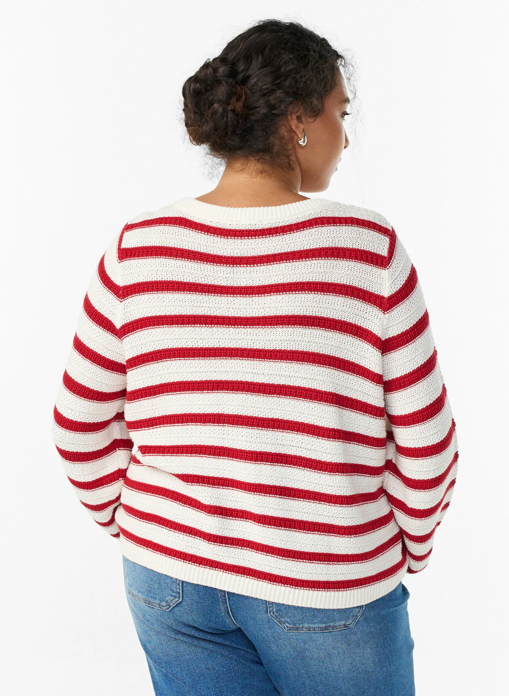 Strickjacke mit Strukturstrick und dekorativen Knöpfen