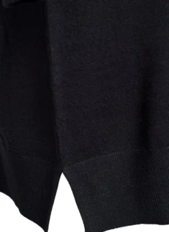 Strickkleid mit Raglanärmeln und Mittelnaht