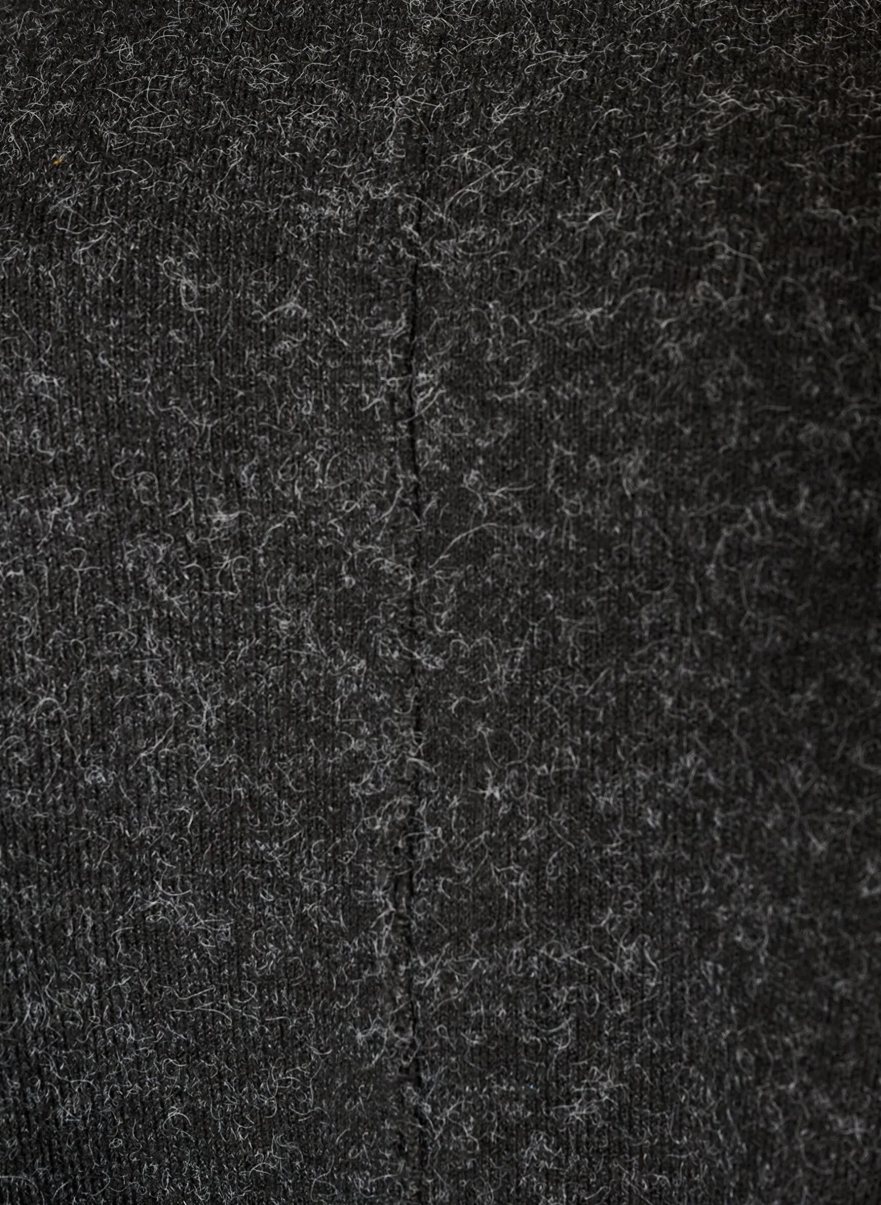 Strickponcho mit Rundhalsausschnitt