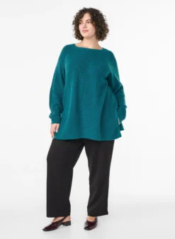 Strickpullover mit diagonalem Muster und Raglanärmeln