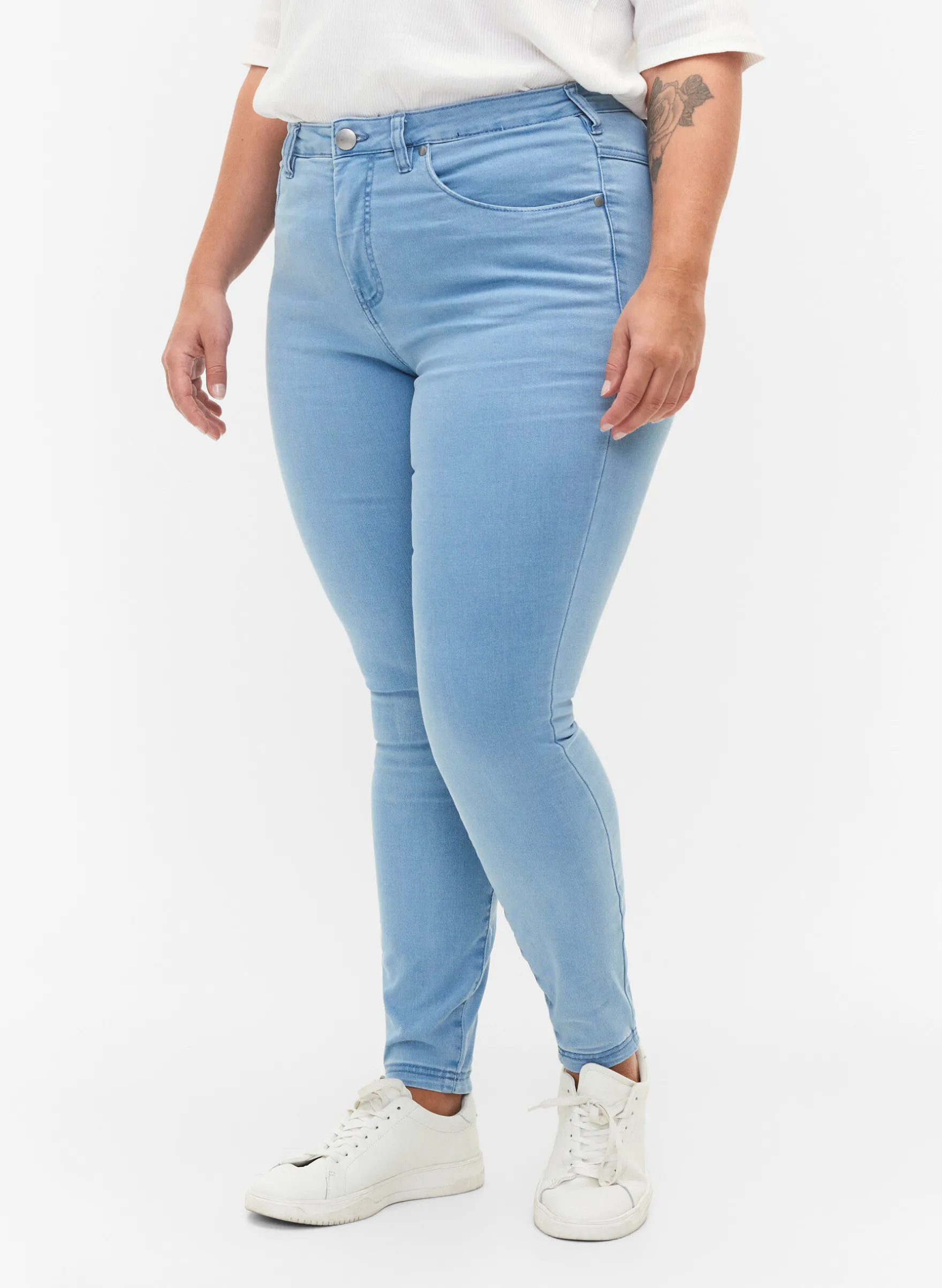 Super Slim Amy Jeans mit hoher Taille