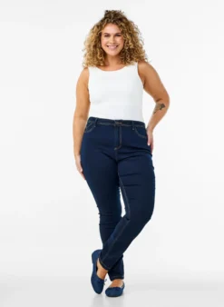Super Slim Amy Jeans mit hoher Taille