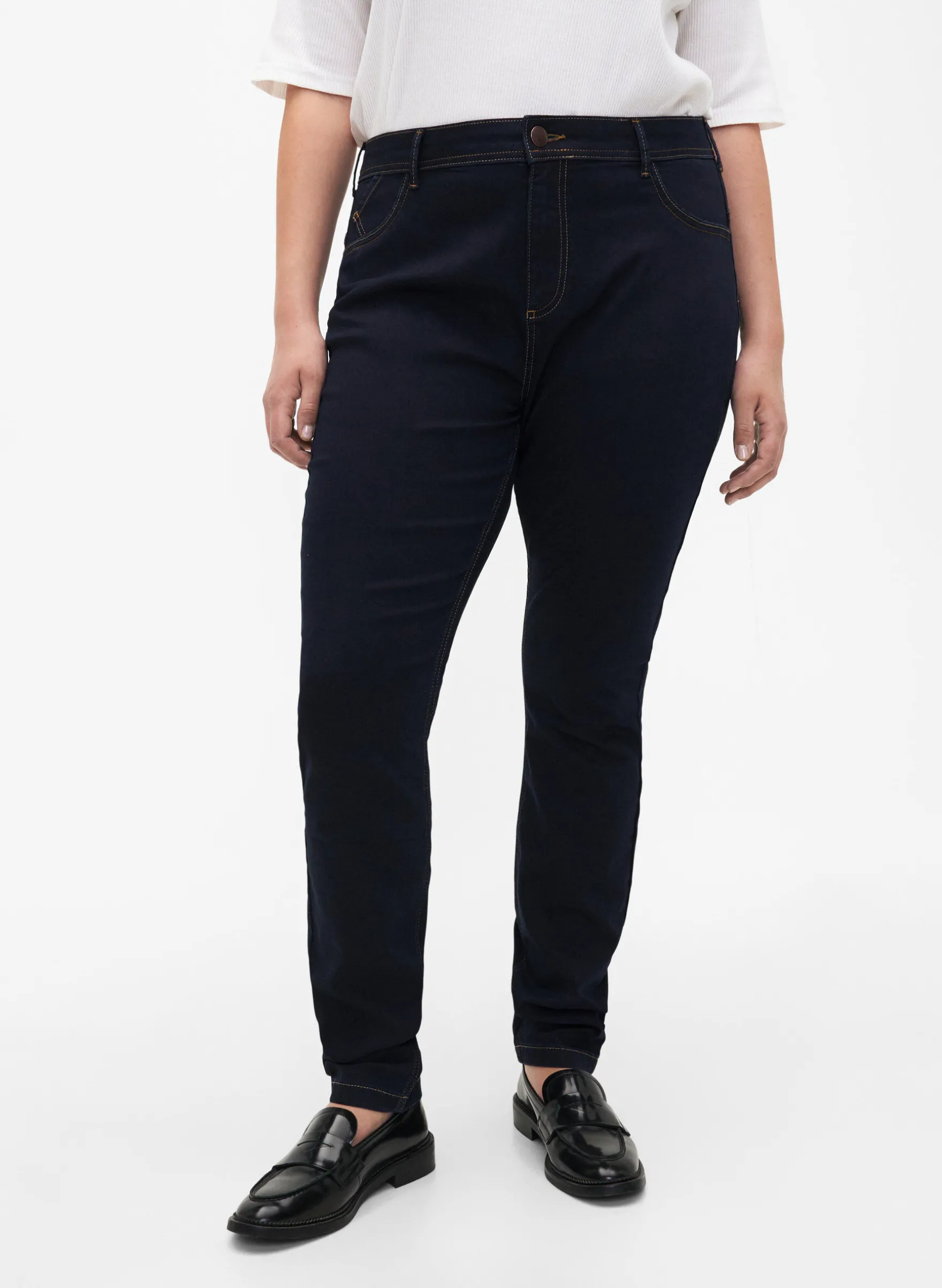 Super Slim Amy Jeans mit hoher Taille