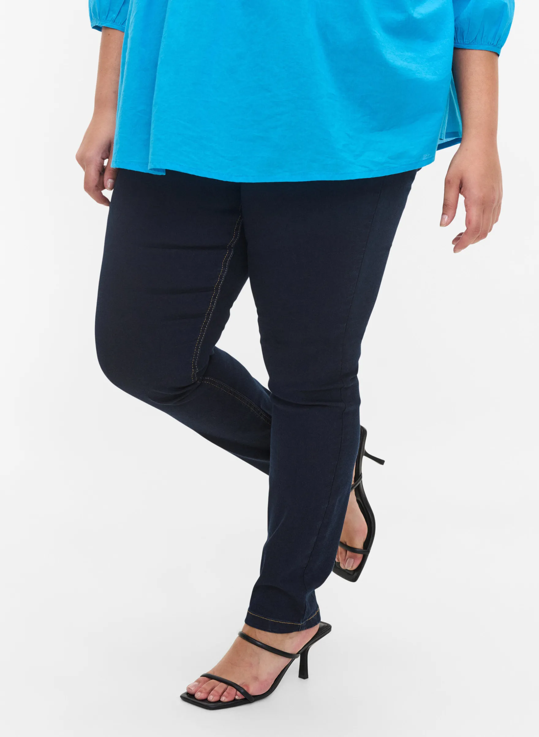 Super Slim Amy Jeans mit hoher Taille