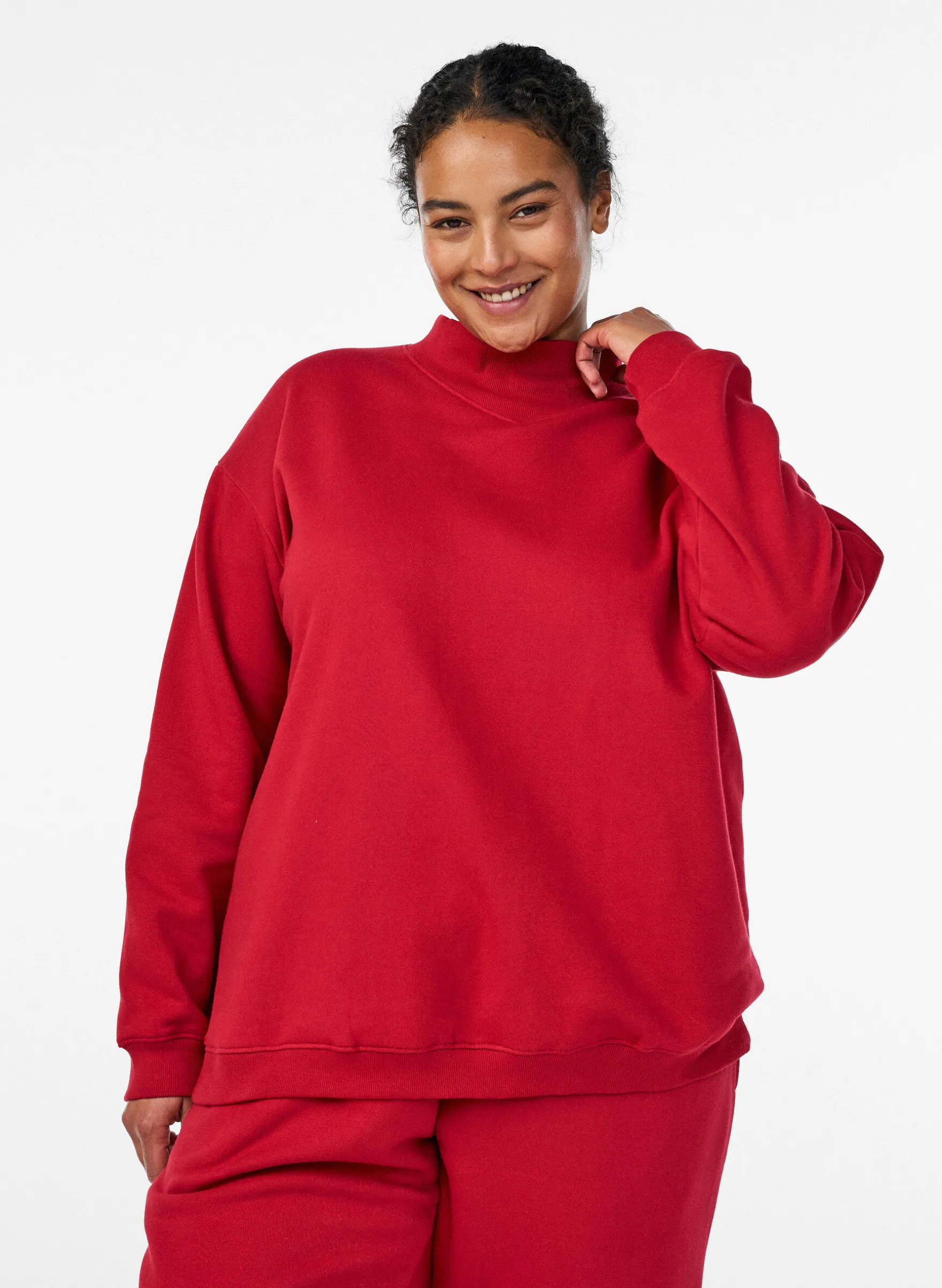 Sweatshirt mit hohem Kragen und langen Ärmeln