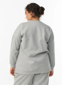 Sweatshirt mit Schlitzen und Glitzerfaden