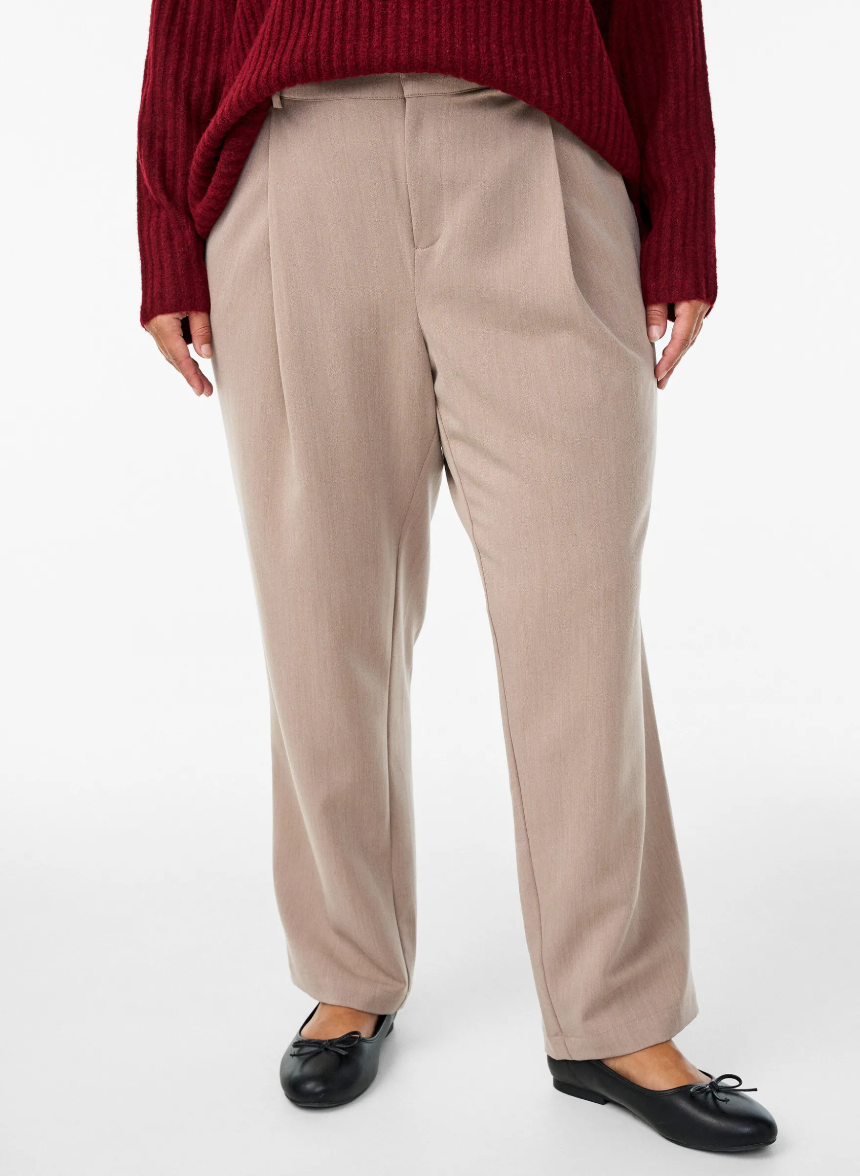 Taillierte Hose mit hoher Taille und geraden Beinen