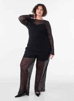 Transparente Spitzenhose mit weitem Bein