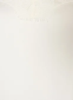 Trägertop mit Spitze und asymmetrischem Saum