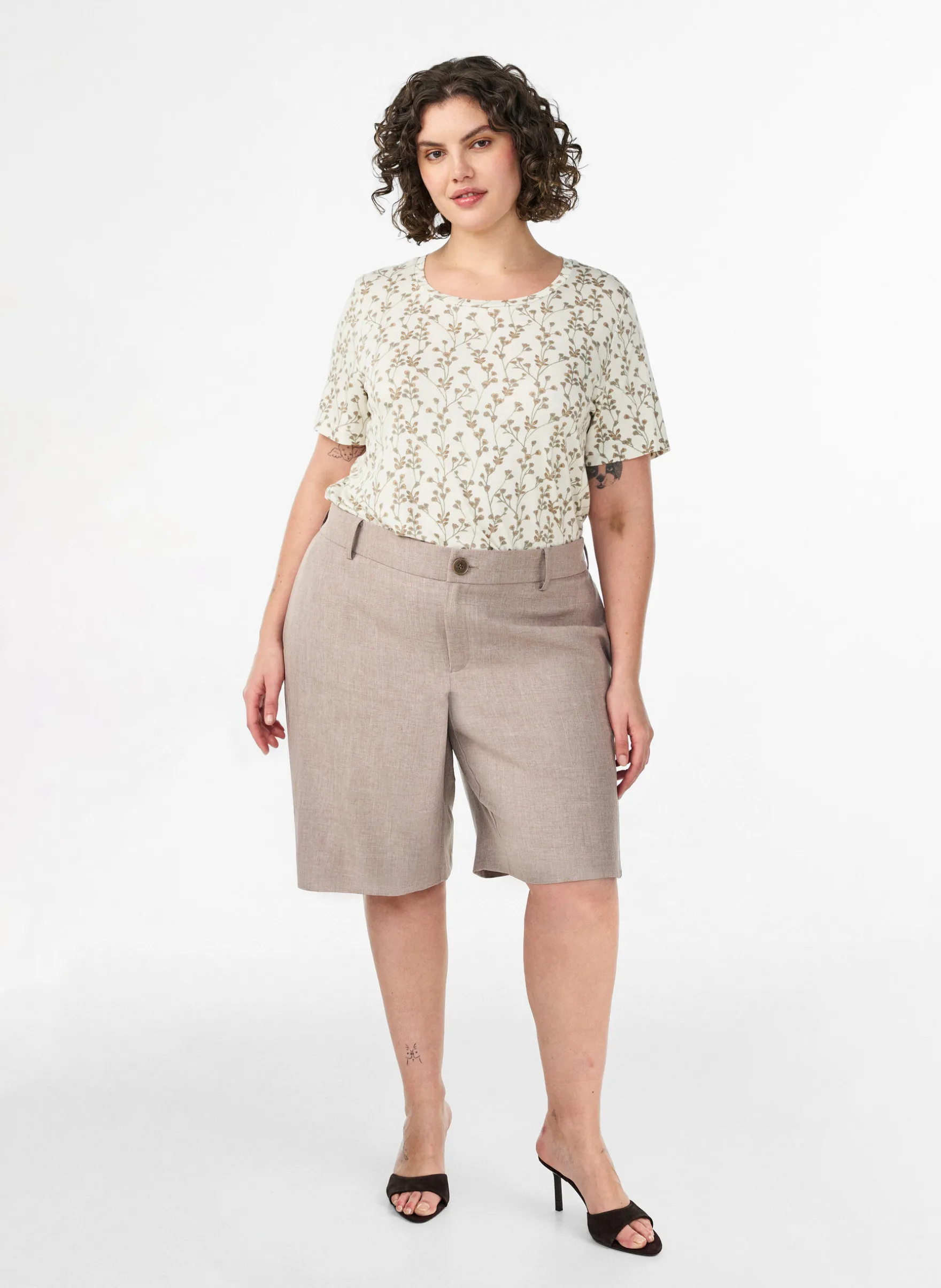 T-Shirt mit floralem Print