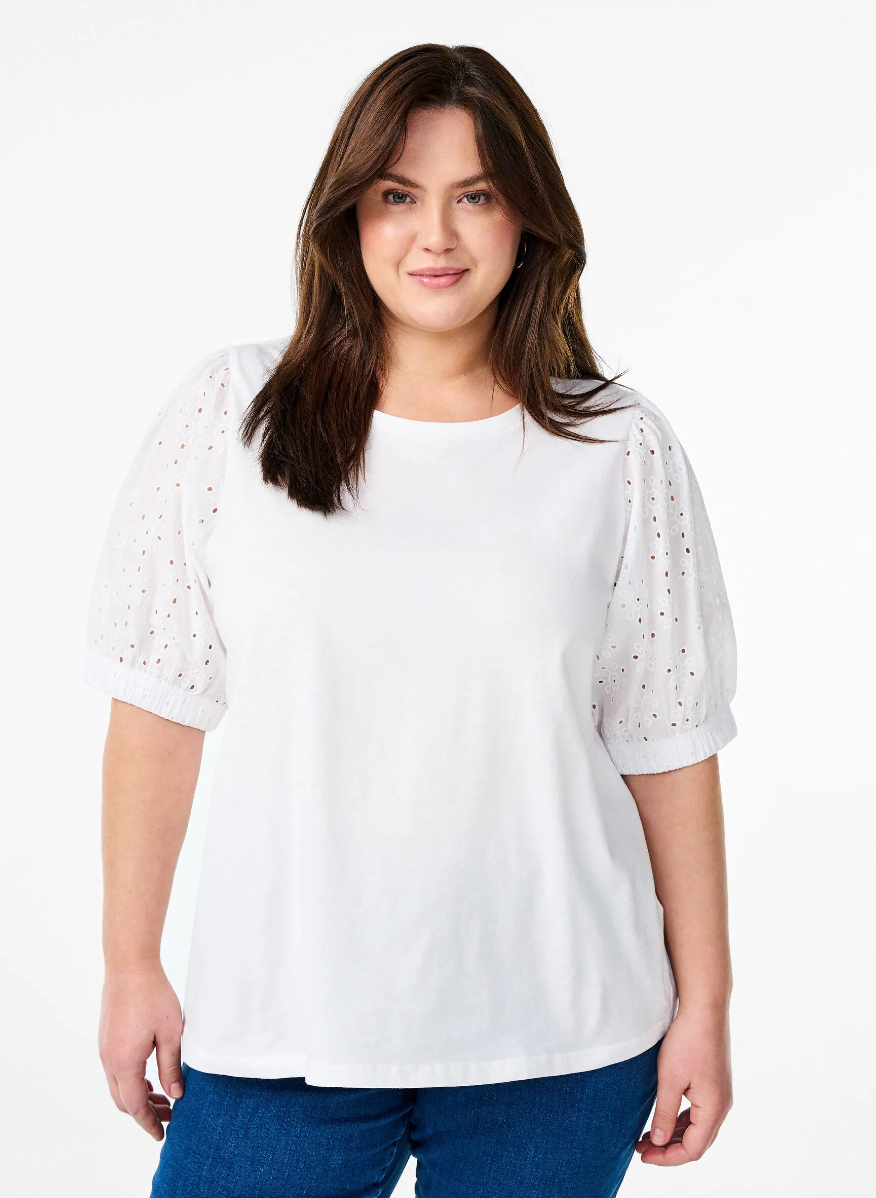 T-Shirt mit Ärmeln in Broderie Anglaise