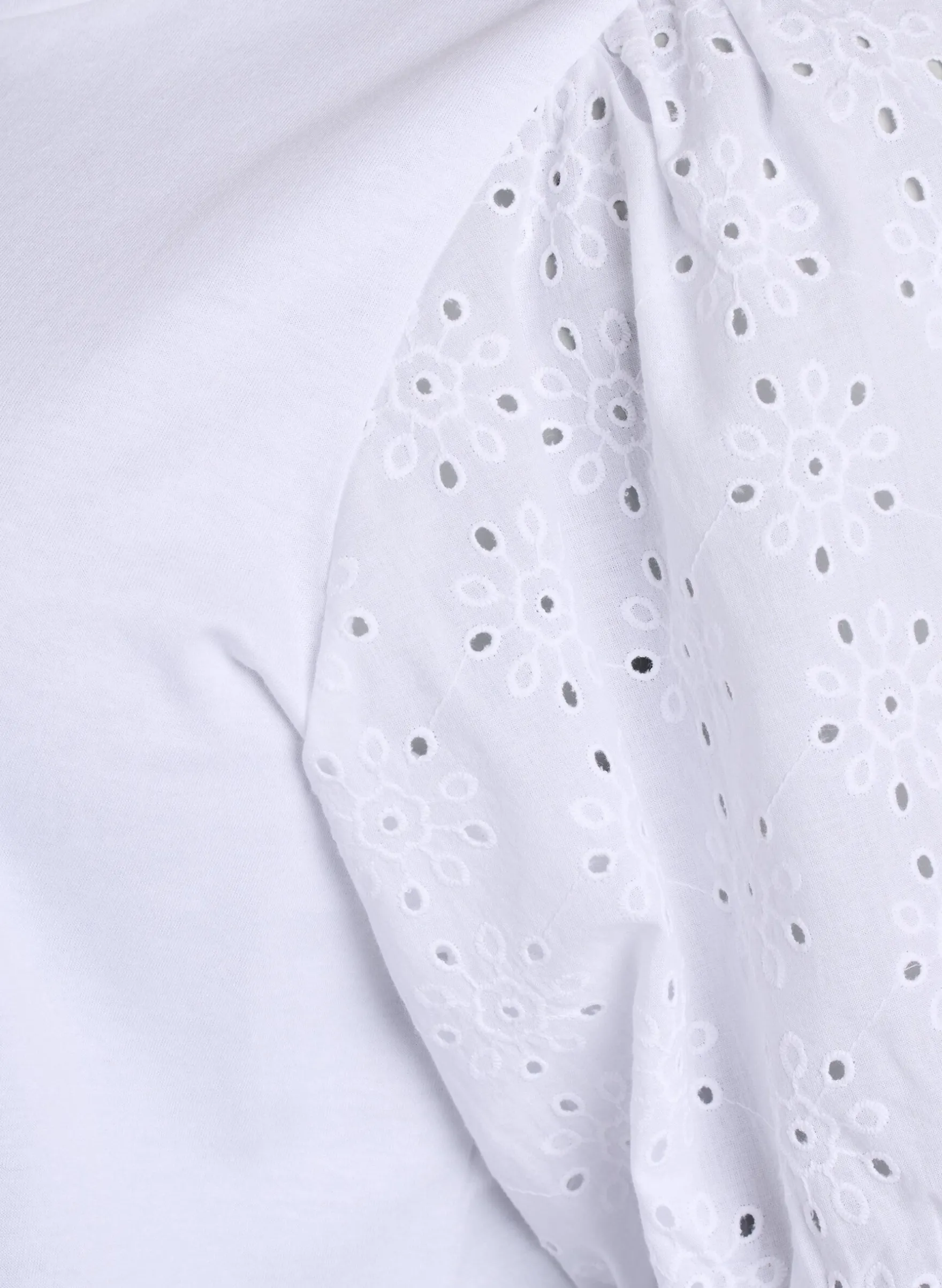 T-Shirt mit Ärmeln in Broderie Anglaise