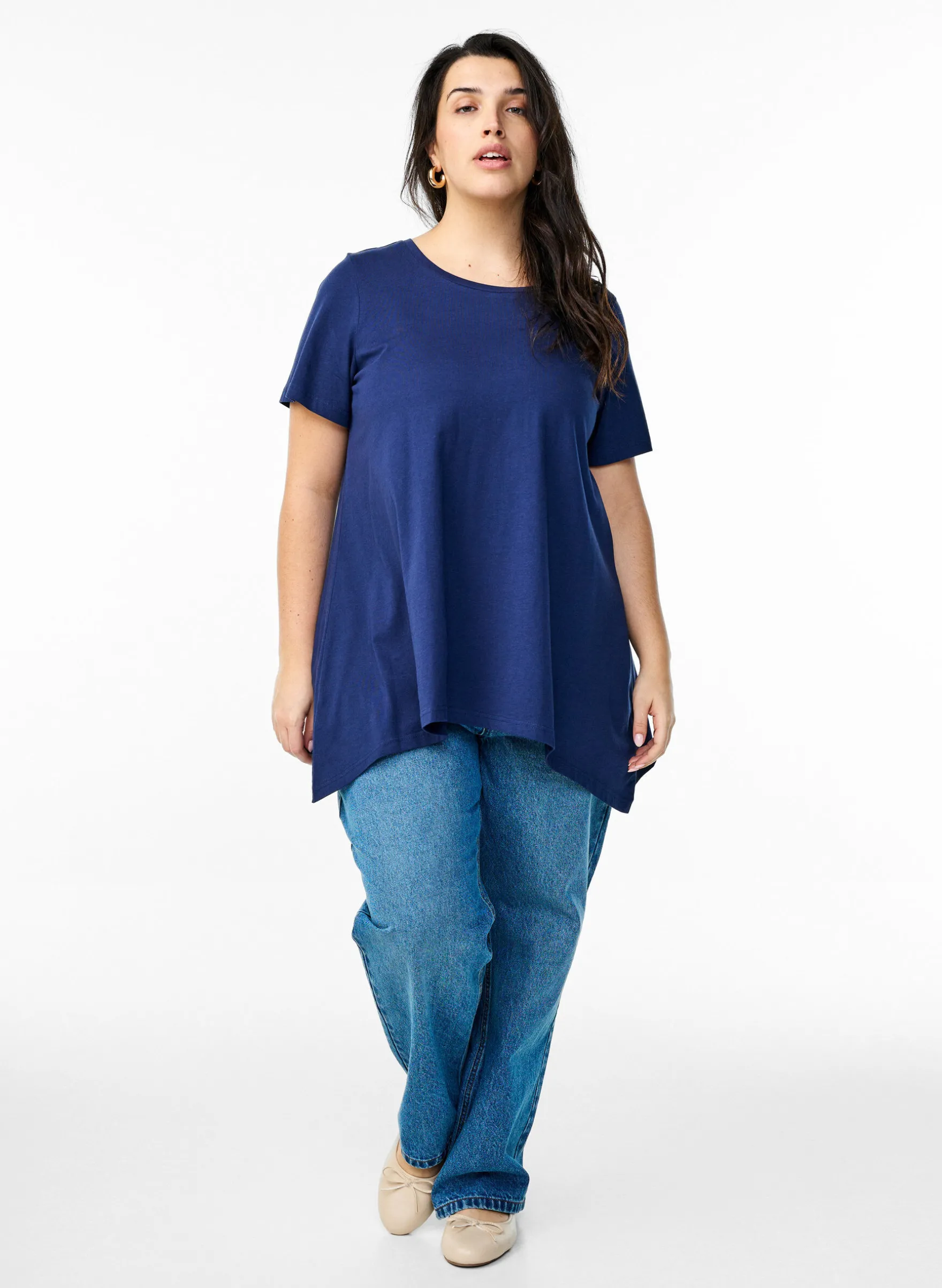 T-Shirt mit Rundhalsausschnitt und A-Linie