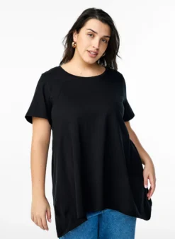T-Shirt mit Rundhalsausschnitt und A-Linie