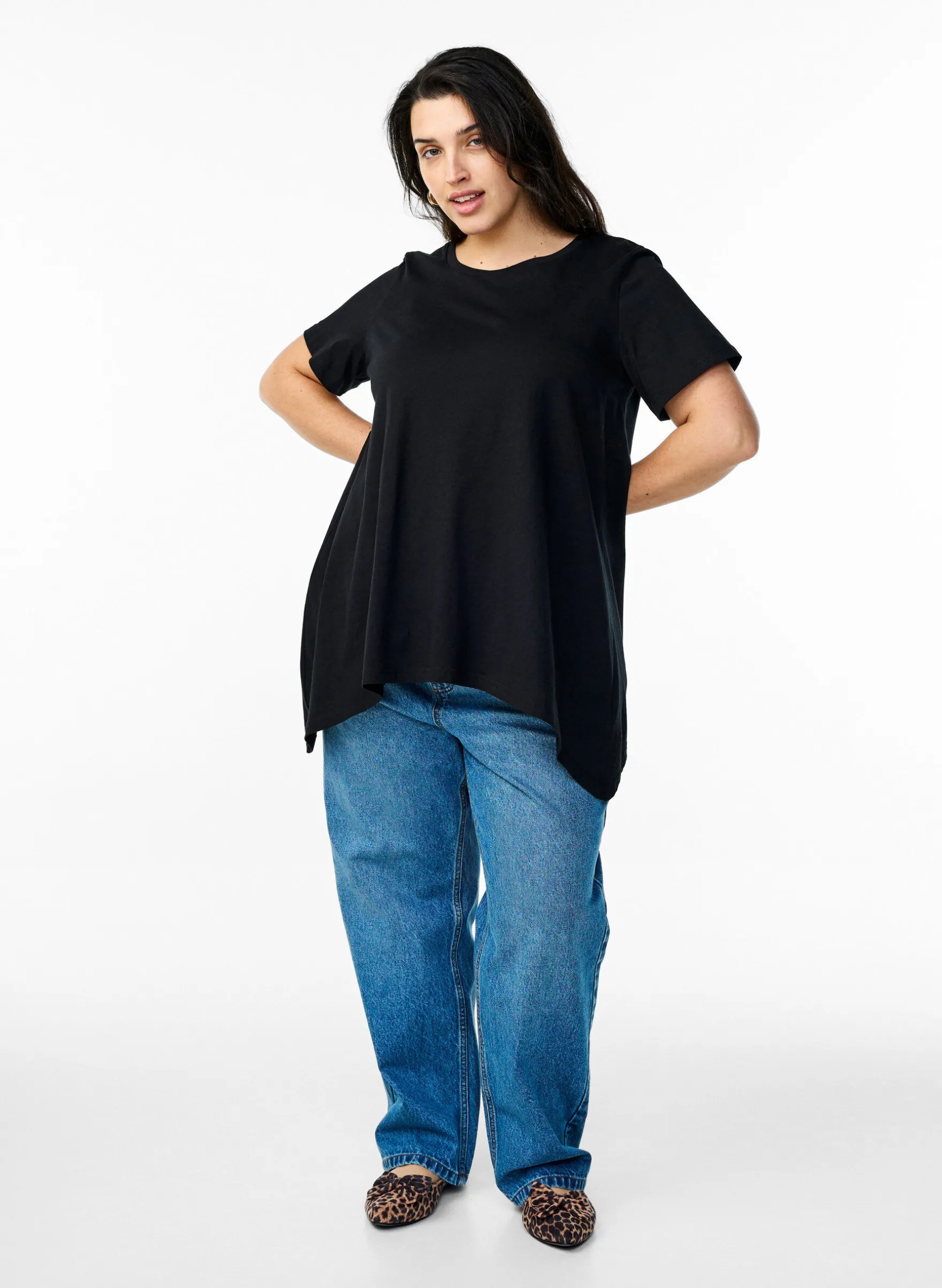 T-Shirt mit Rundhalsausschnitt und A-Linie