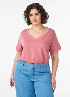 T-Shirt mit Spitzenkante