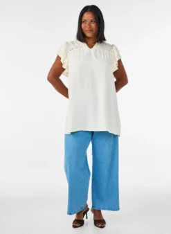 Tunika mit Broderie Anglaise und Rüschenärmeln