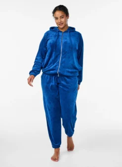 Velourhose mit geprägtem Muster