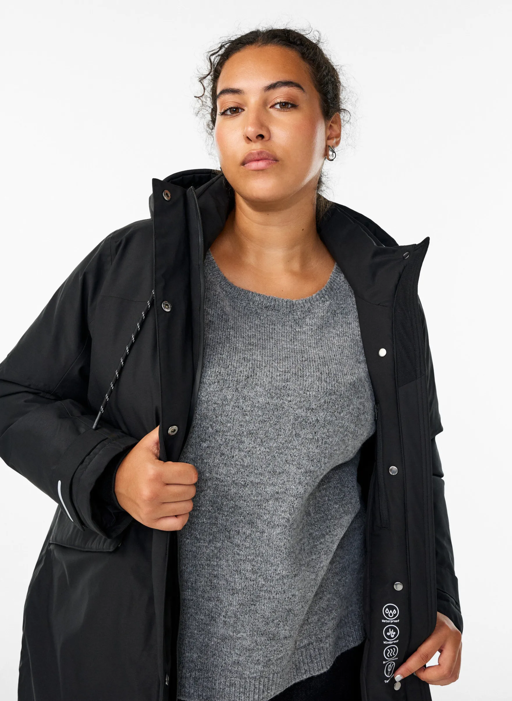 Wasserabweisender Parka mit Kapuze und funktionellen Details