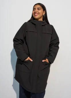 Wasserabweisende Softshell-Jacke mit Steppfutter