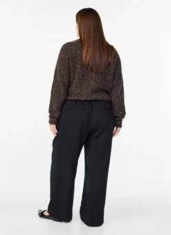 Weite Hose mit hoher Taille