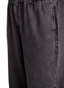 Weite Jeans mit elastischem Bund