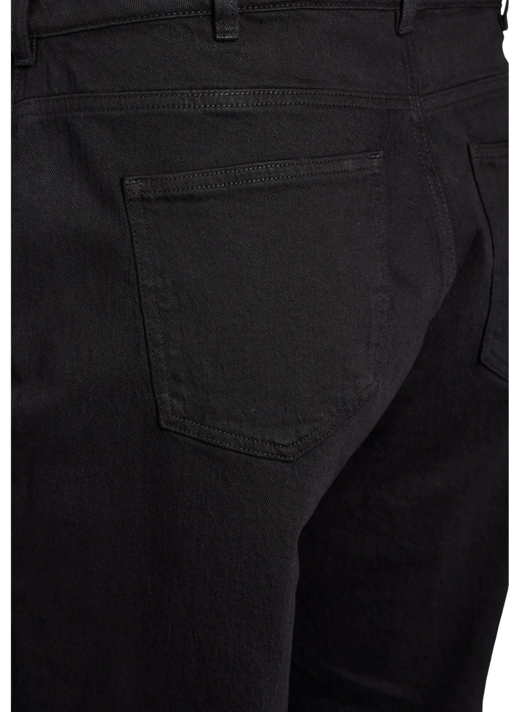 Weite Jeans mit verkürzter Länge