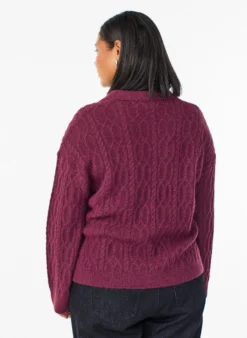 Zopfmusterpullover mit Polokragen